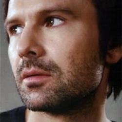 Виконавець Svyatoslav Vakarchuk